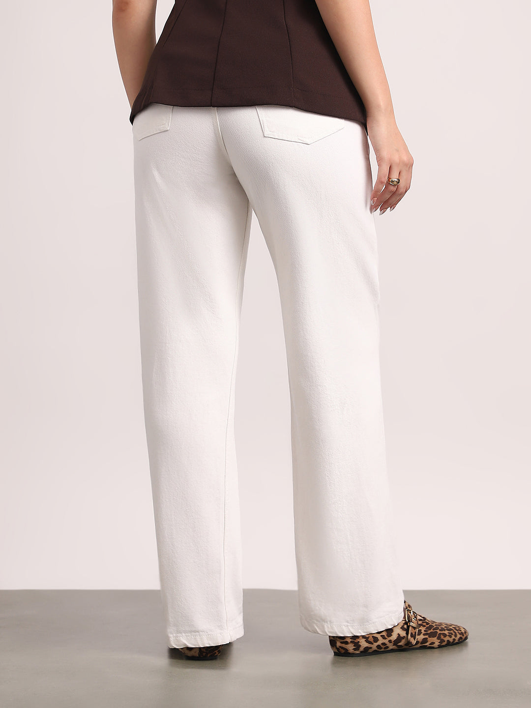 Women's White High Rise Straight Fit Washed Jeans Non-Stretchable