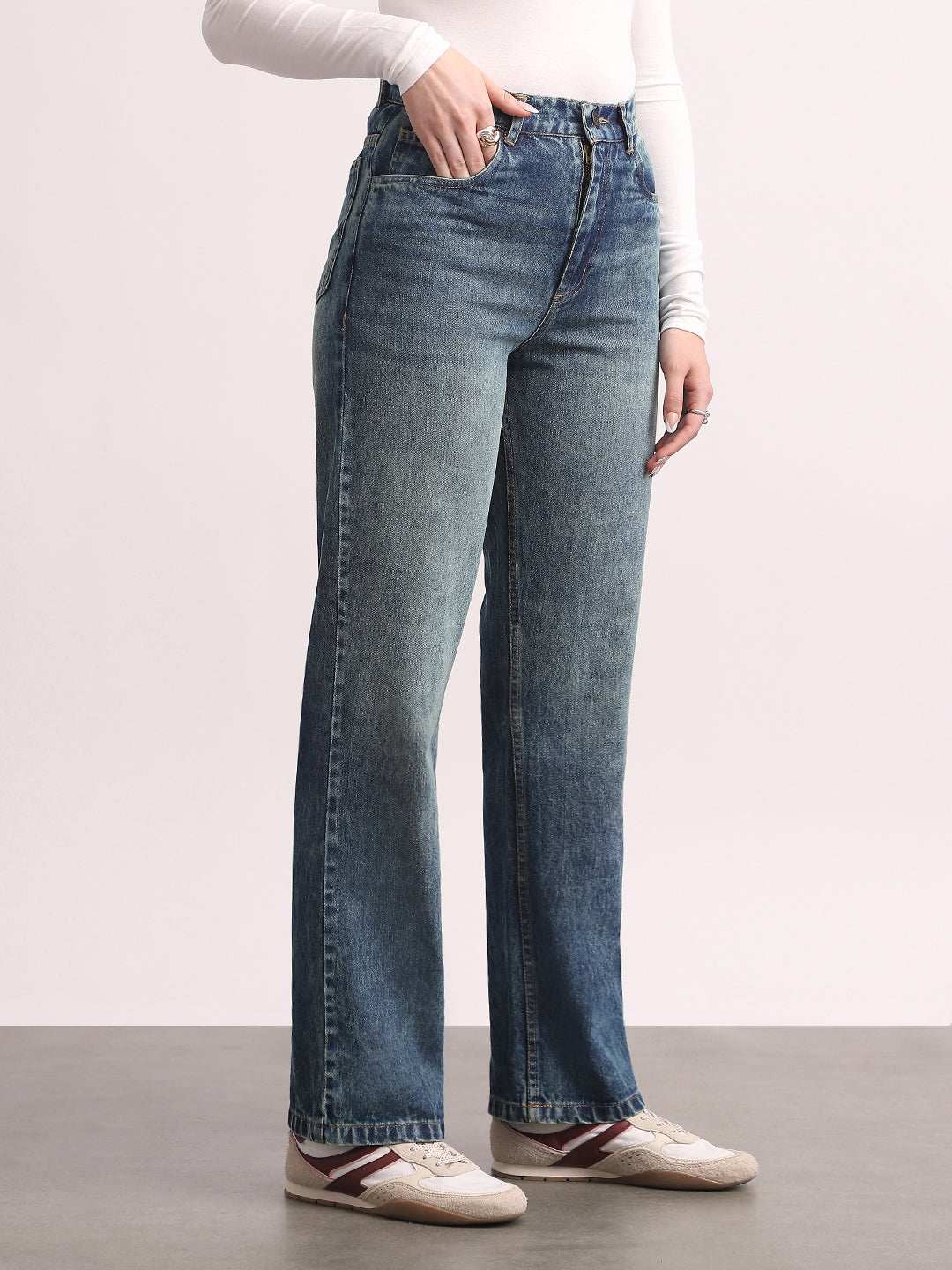 Women's Blue High Rise Straight Fit Washed Jeans Non-Stretchable