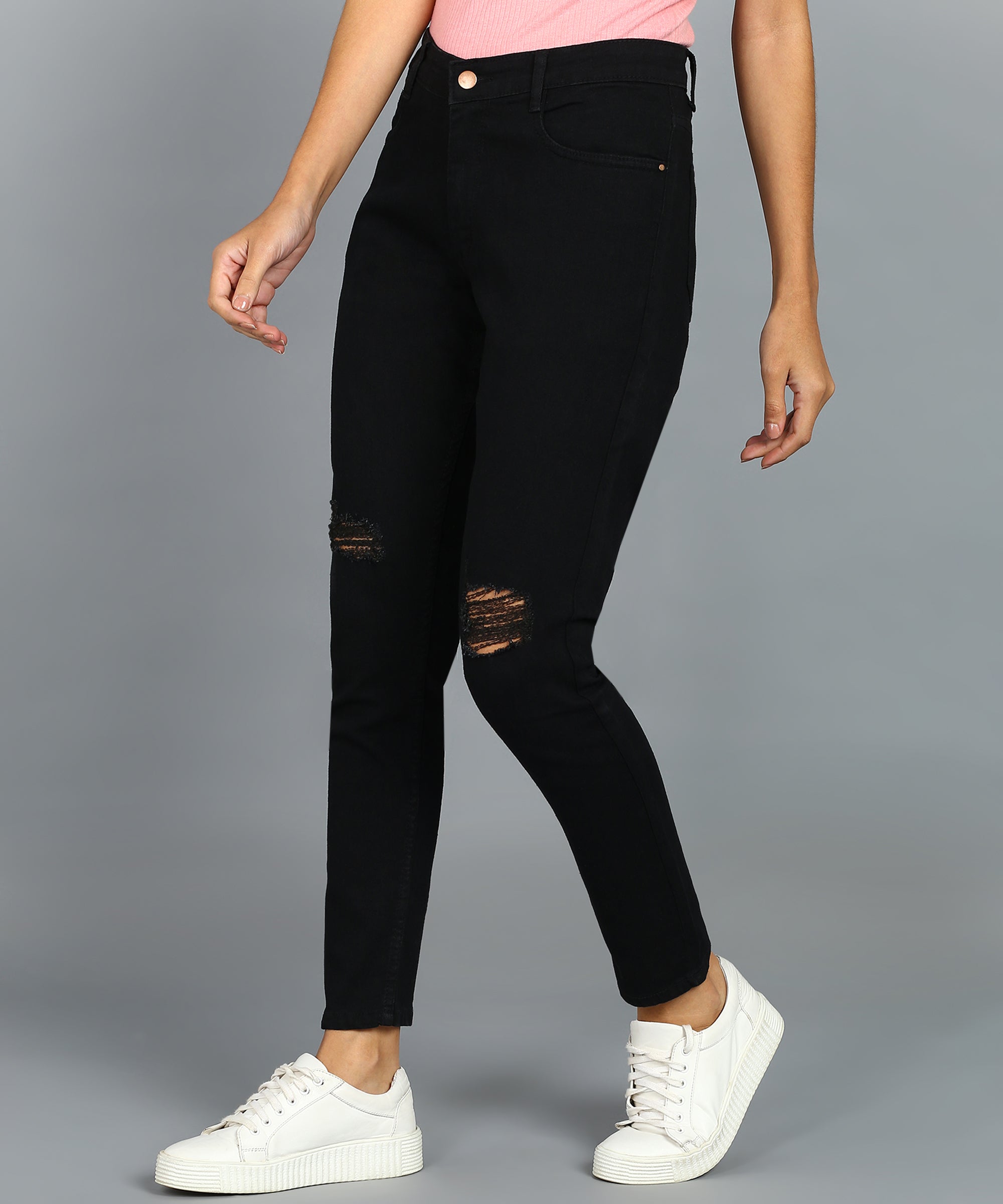Women's Black Skinny Fit Mild Distressed Washed Jeans
