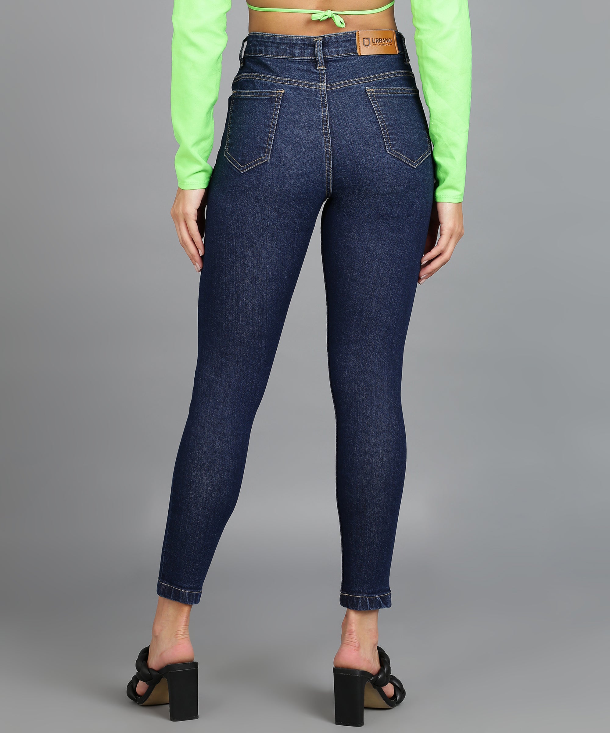Women's Dark Blue Skinny Fit Mild Distressed Washed Jeans