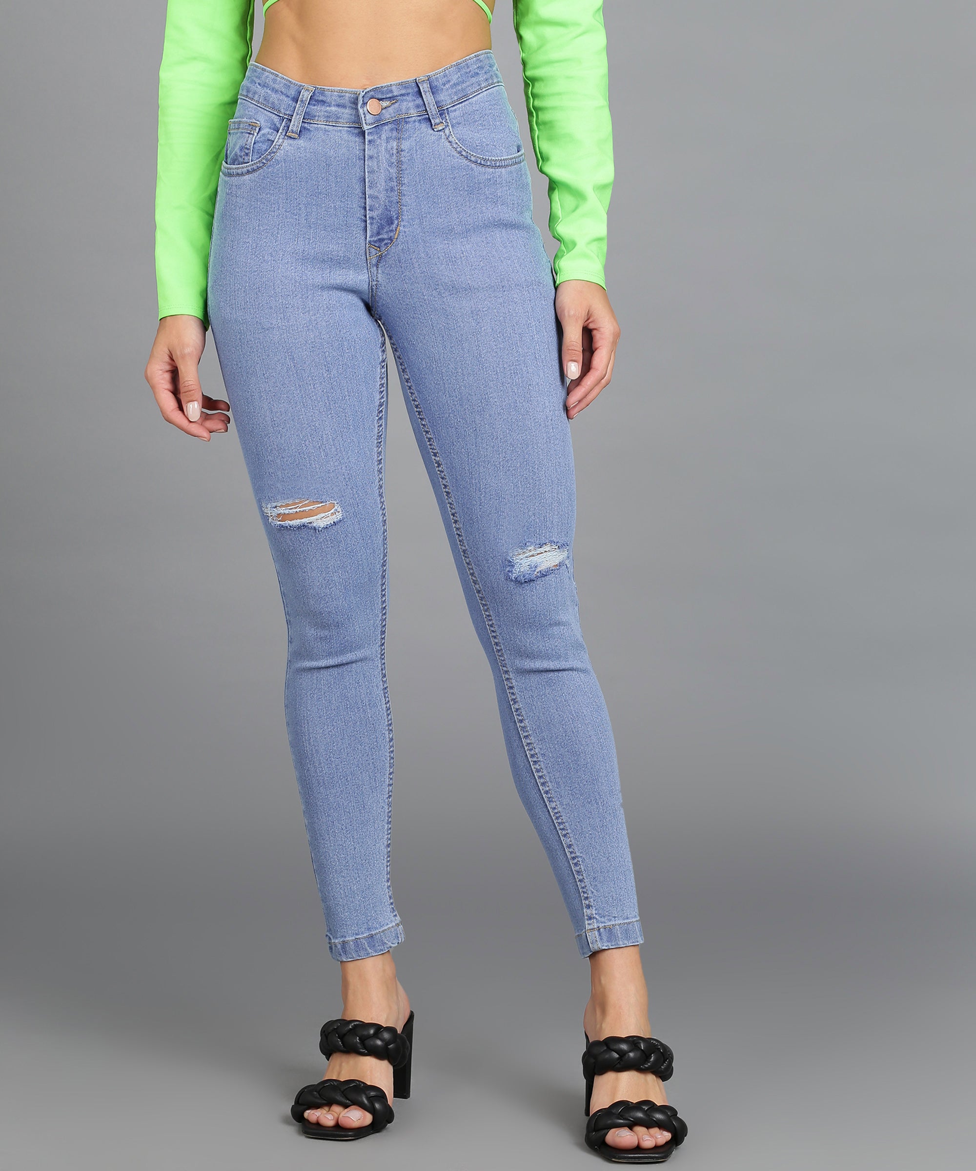 Women's Blue Skinny Fit Mild Distressed Washed Jeans
