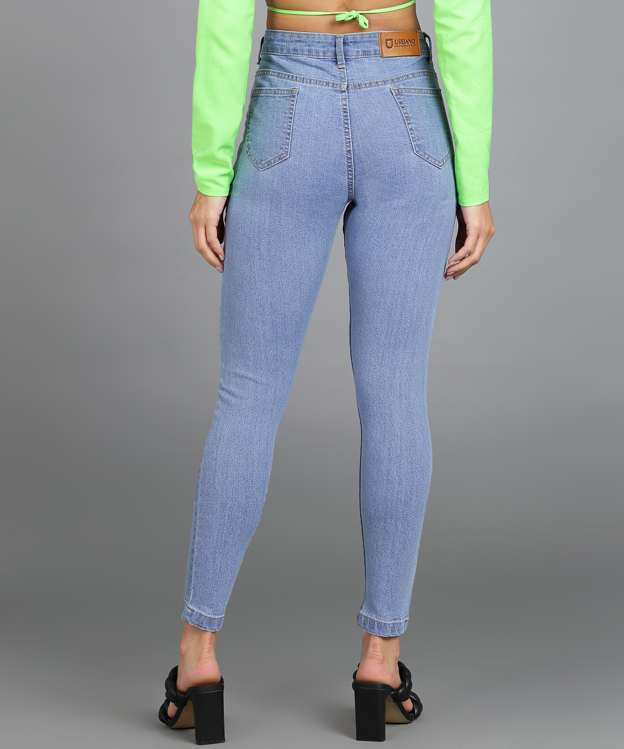 Women's Blue Skinny Fit Mild Distressed Washed Jeans
