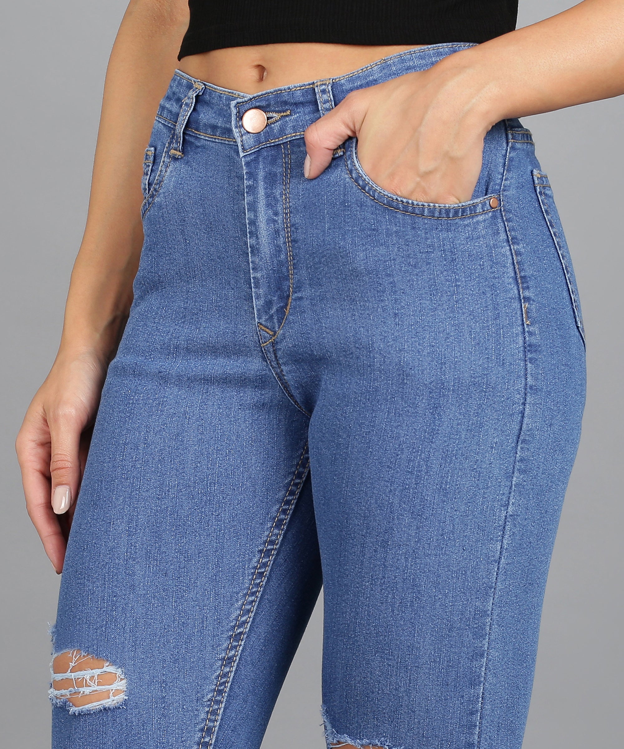 Women's Light Blue Skinny Fit Mild Distressed Washed Jeans