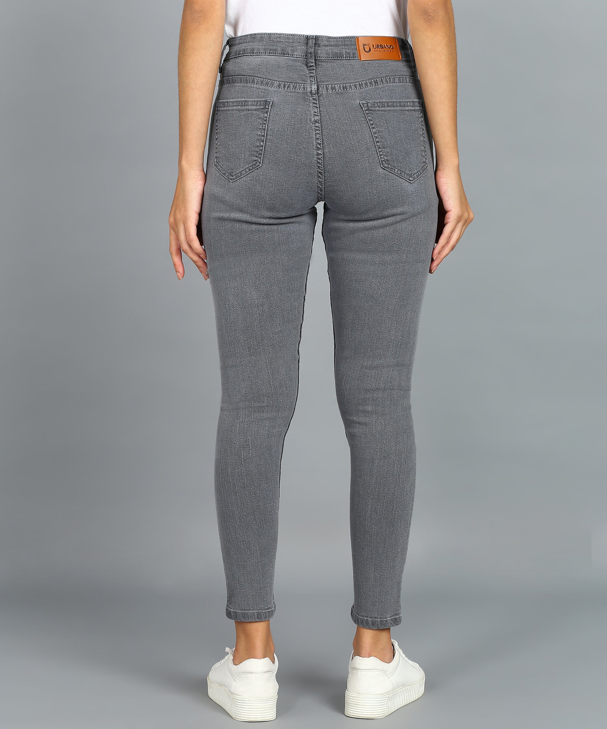 Women's Light Grey Skinny Fit Mild Distressed Washed Jeans