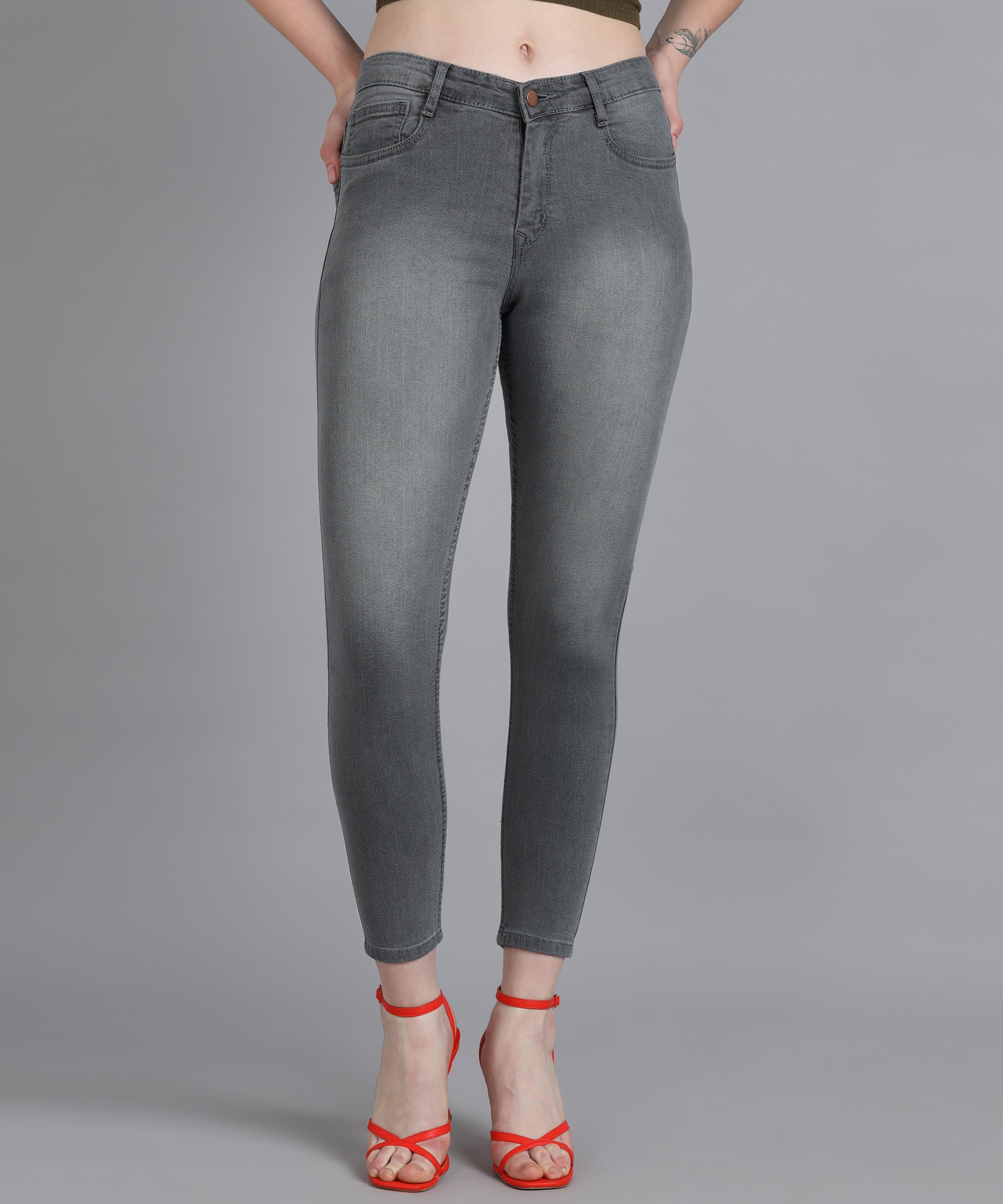 Women's Light Grey Skinny Fit Washed Jeans