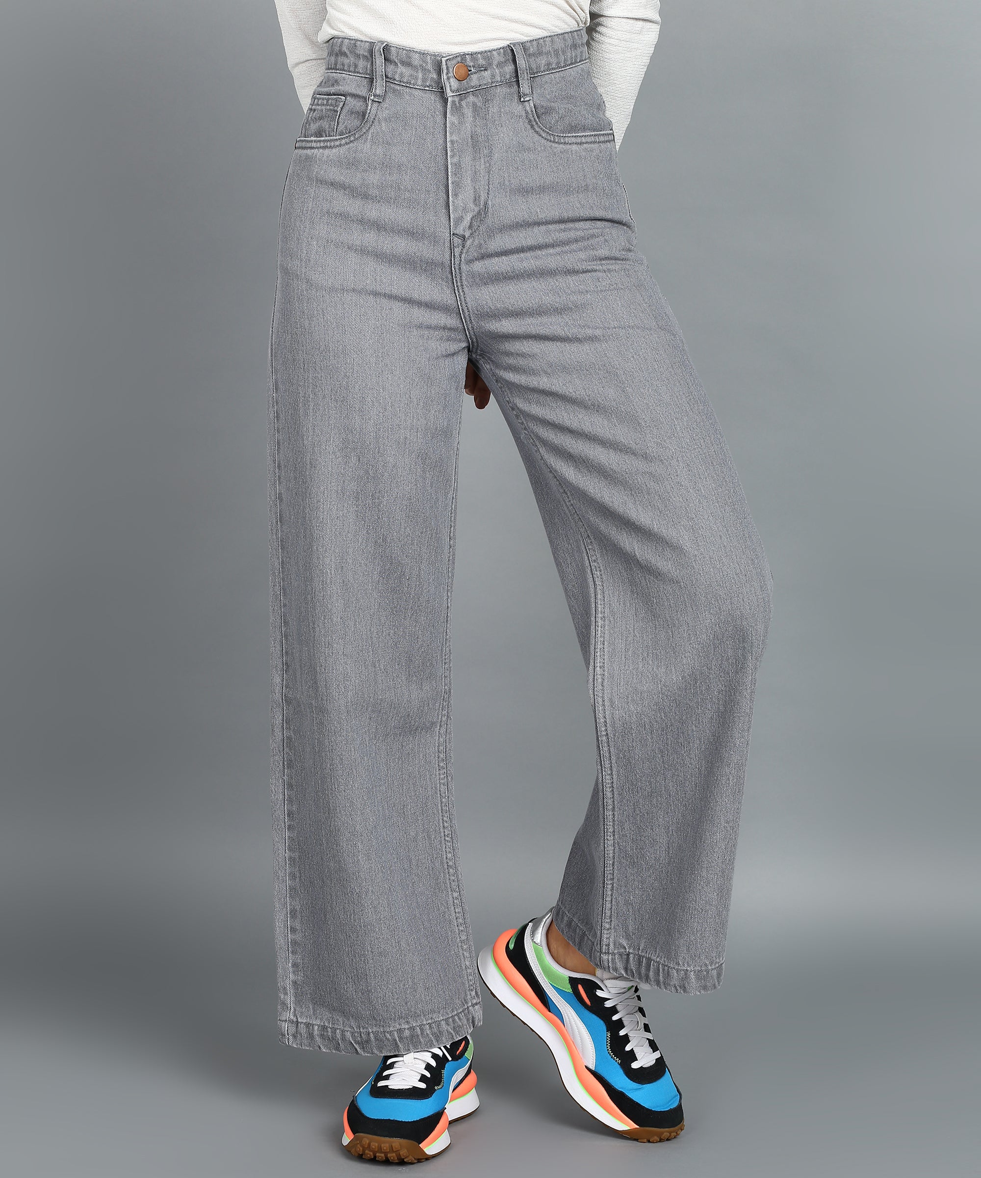 Women's Light Grey Regular Fit Wide Leg Washed Jeans
