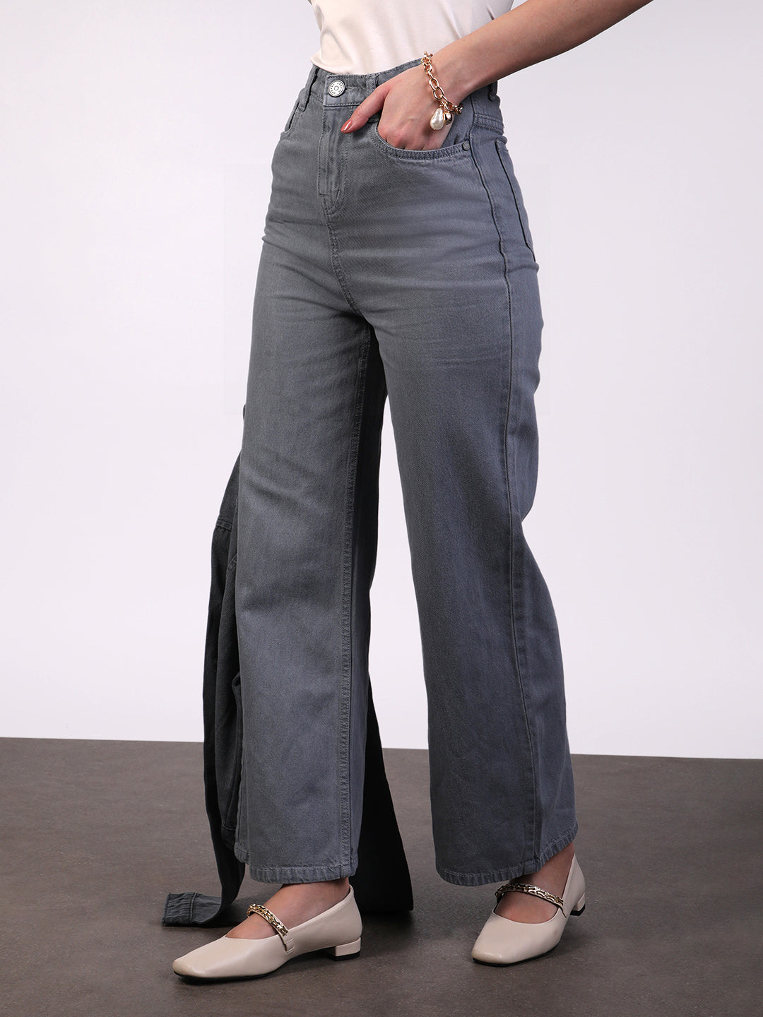 Women's Light Grey Wide Leg Fit Washed Jeans