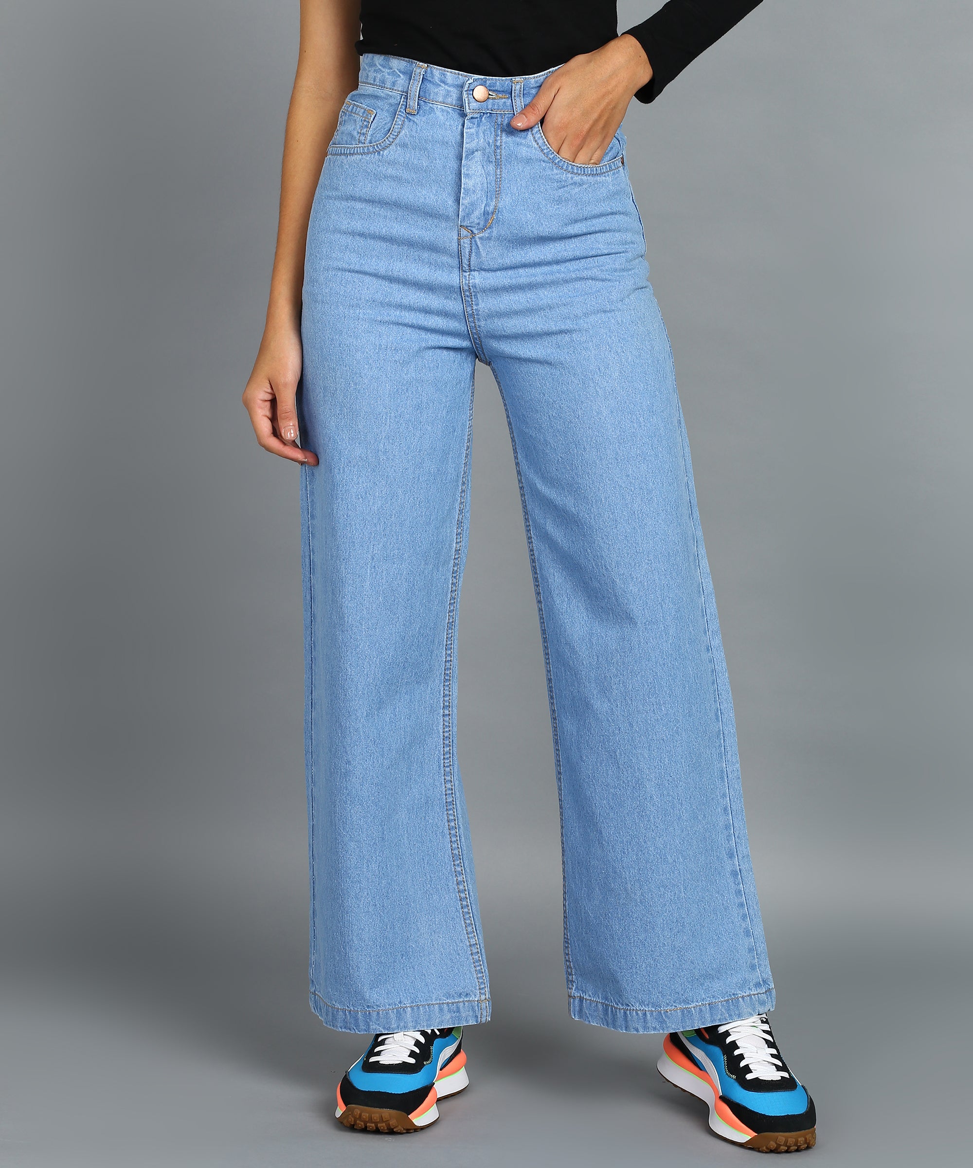 Women's Ice Blue Regular Fit Wide Leg Washed Jeans