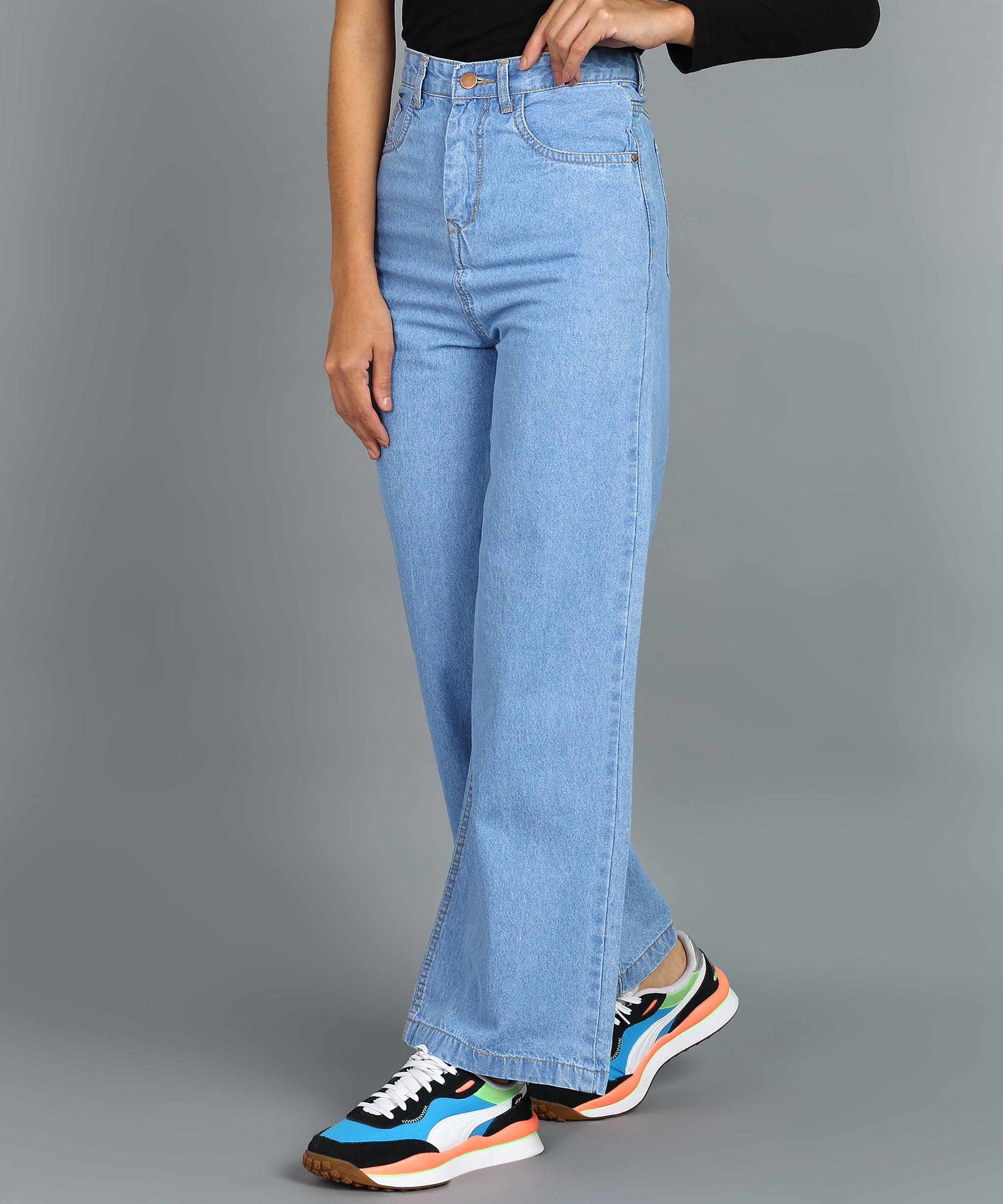 Women's Ice Blue Regular Fit Wide Leg Washed Jeans