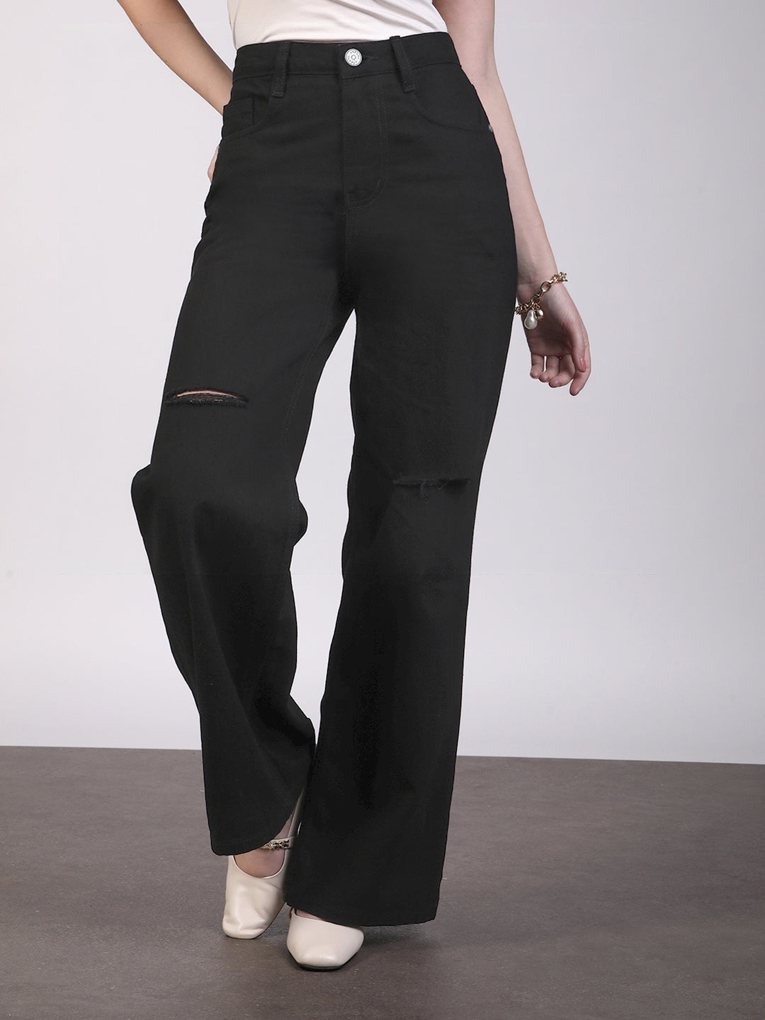 Women's Black Regular Fit Wide Leg Mild Distressed/Knee Slit Washed Jeans