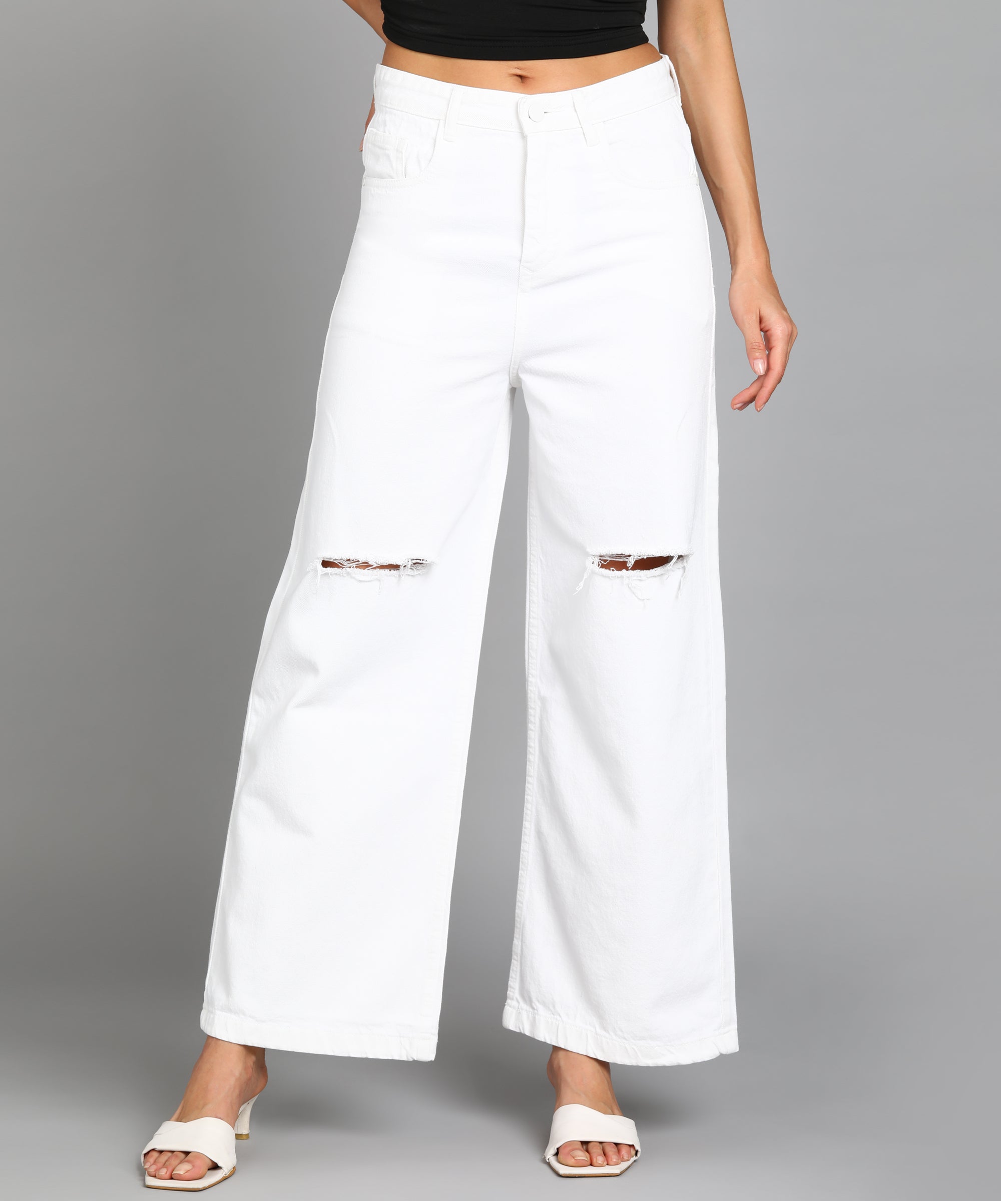 Women's White Regular Fit Wide Leg Mild Distressed/Knee Slit Washed Jeans