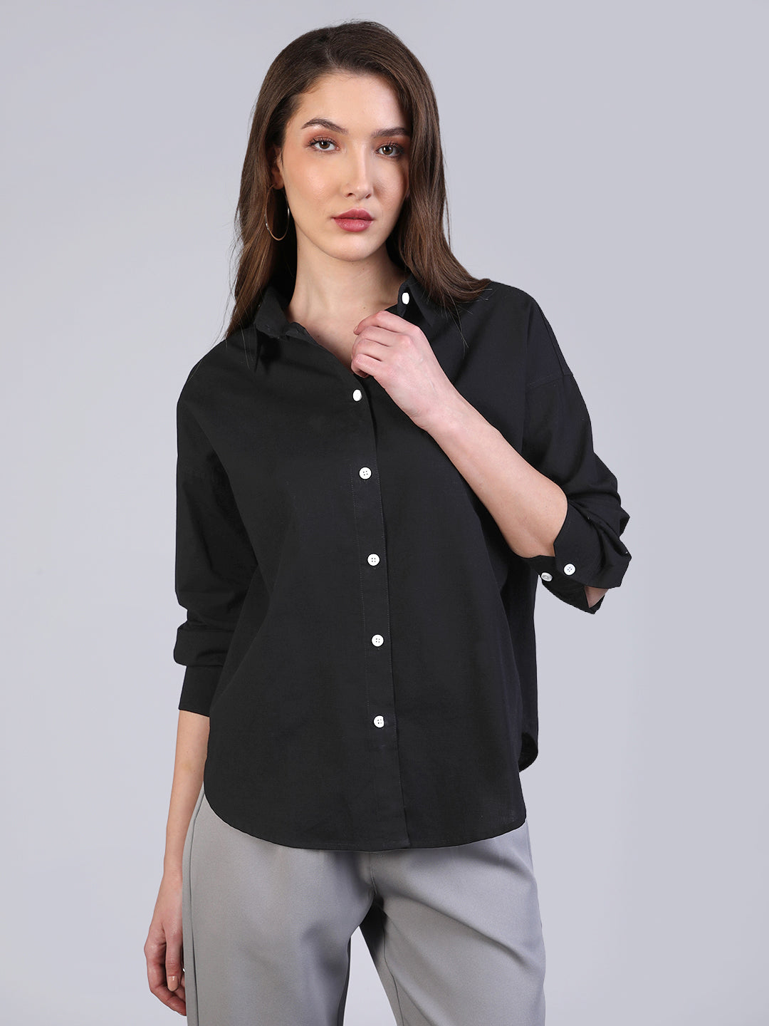Women's Black Cotton Full Sleeve Oversized Fit Casual Solid Slub Shirt with Spread Collar