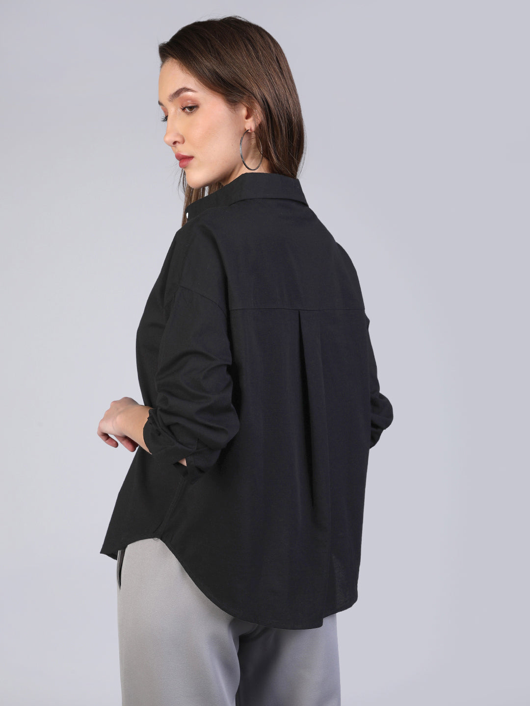 Women's Black Cotton Full Sleeve Oversized Fit Casual Solid Slub Shirt with Spread Collar