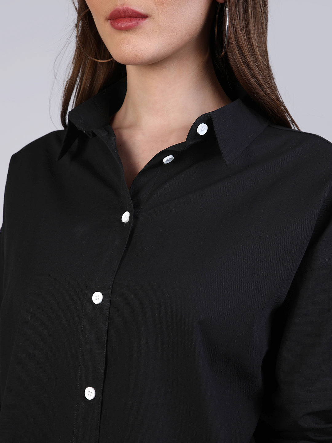 Women's Black Cotton Full Sleeve Oversized Fit Casual Solid Slub Shirt with Spread Collar
