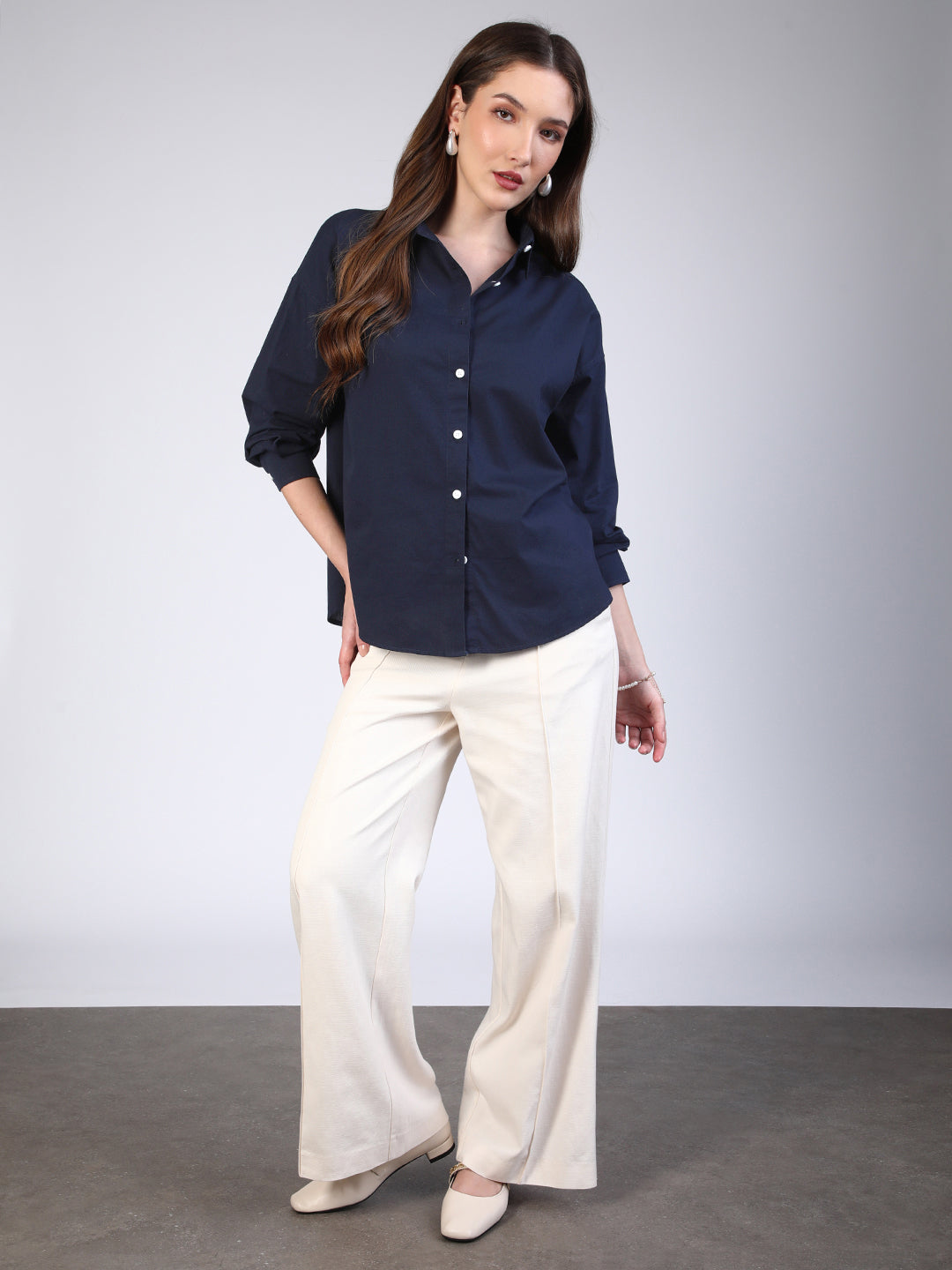 Women's Navy Cotton Full Sleeve Oversized Fit Casual Solid Slub Shirt with Spread Collar