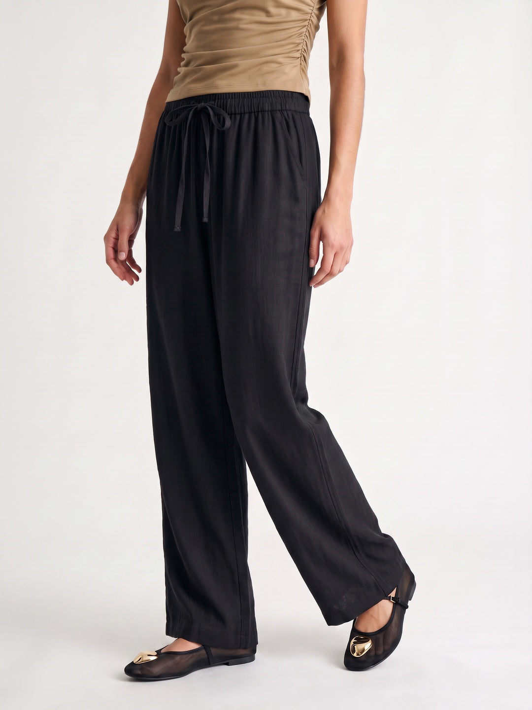 Women's Black Loose Fit Solid Linen Blend Trousers with Drawstring Closure